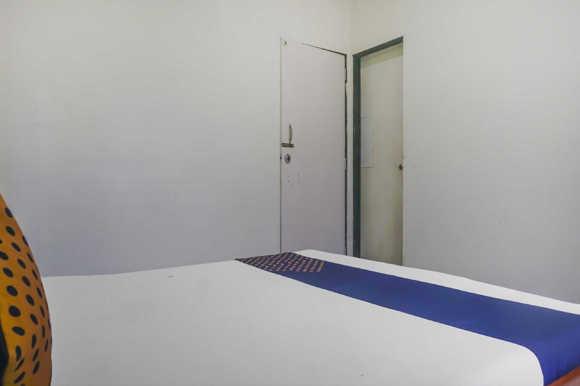 Kharakvasla Hotel O Peacock Lodging מראה חיצוני תמונה