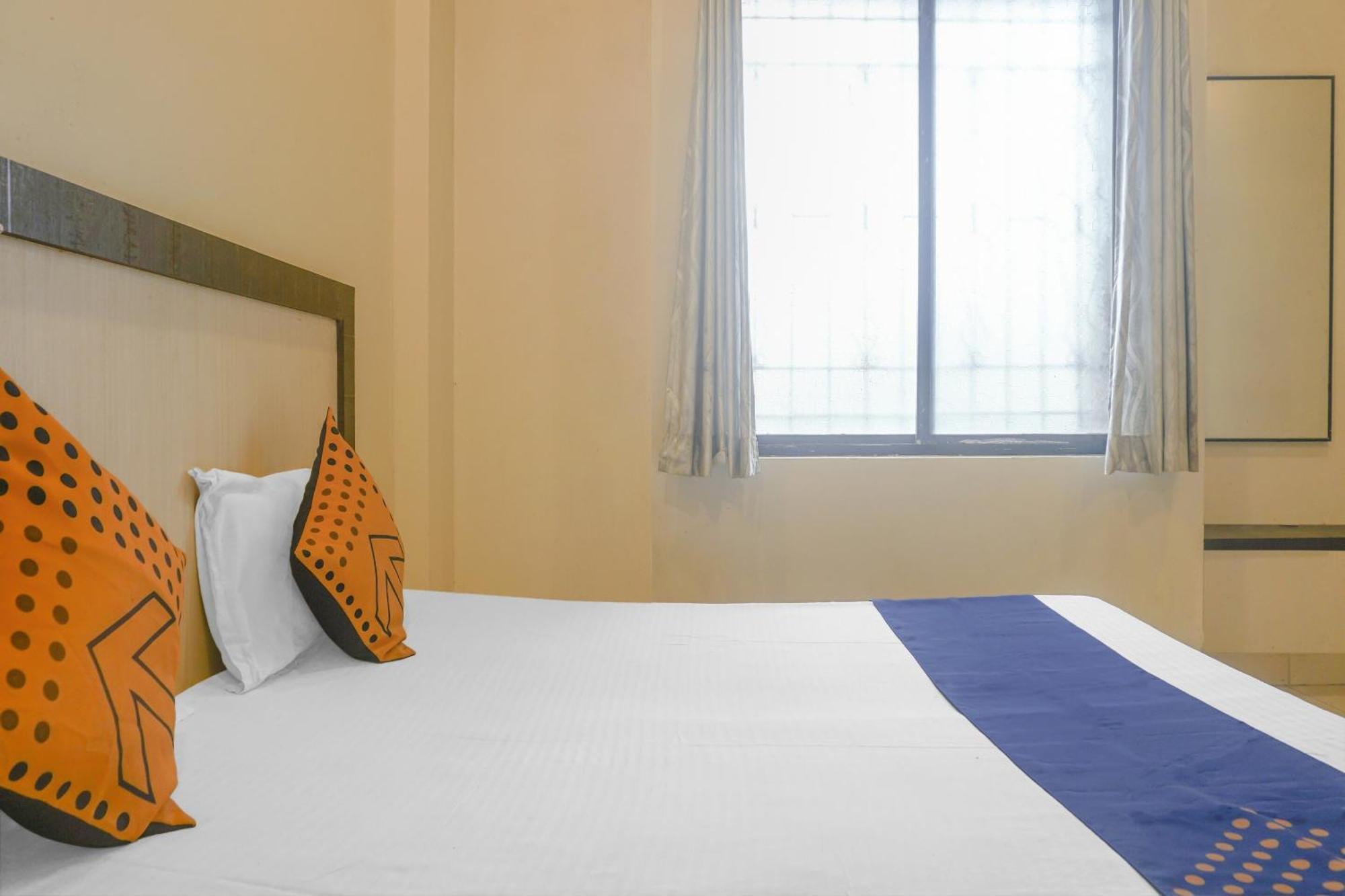 Kharakvasla Hotel O Peacock Lodging מראה חיצוני תמונה