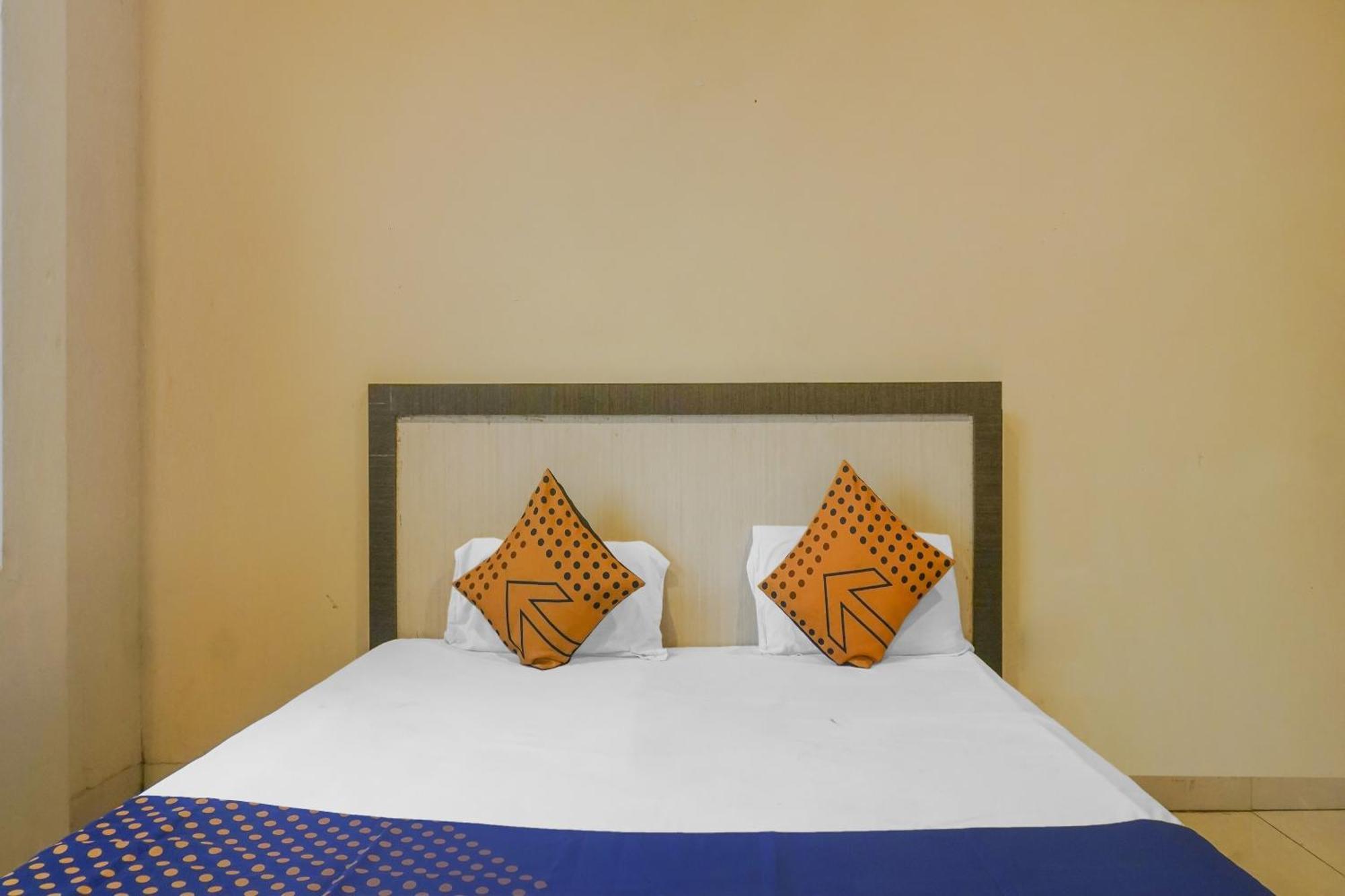 Kharakvasla Hotel O Peacock Lodging מראה חיצוני תמונה