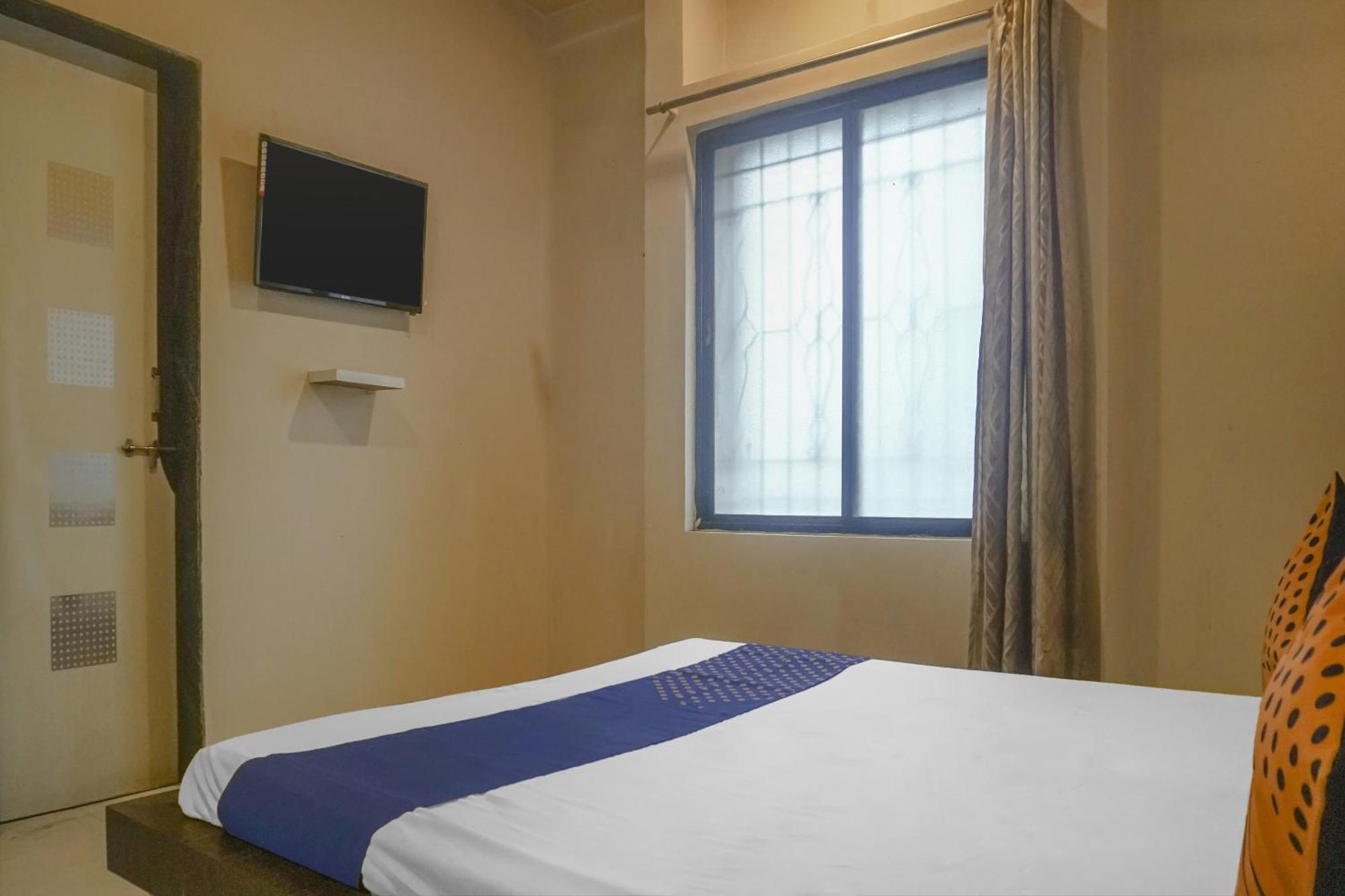Kharakvasla Hotel O Peacock Lodging מראה חיצוני תמונה